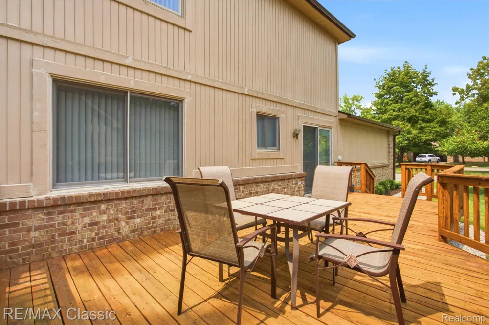 7413 Tall Timbers #178 West Bloomfield Charter Township, MI 48322
