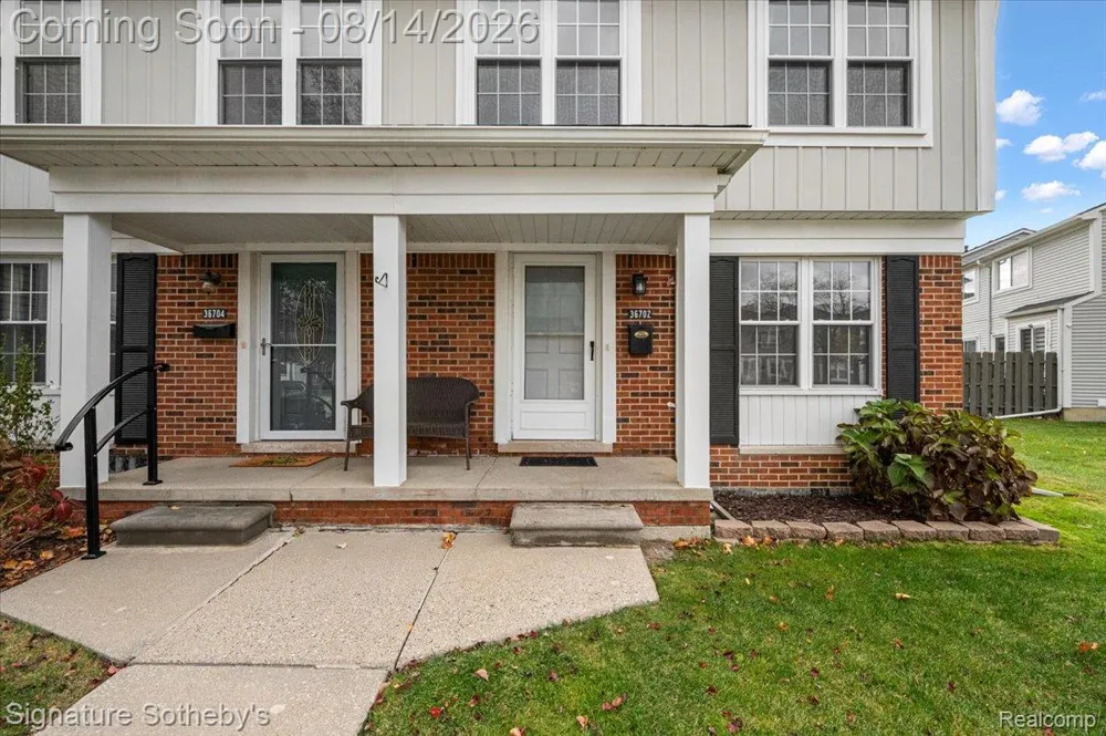 36702 Park Place Drive Sterling Heights City, MI 48310