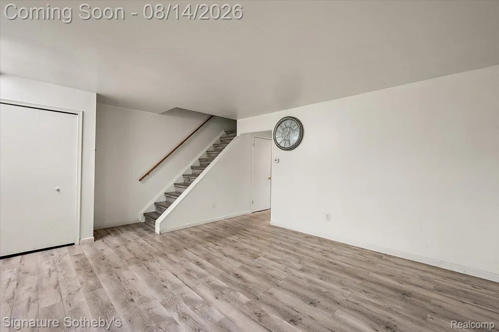 36702 Park Place Drive Sterling Heights City, MI 48310