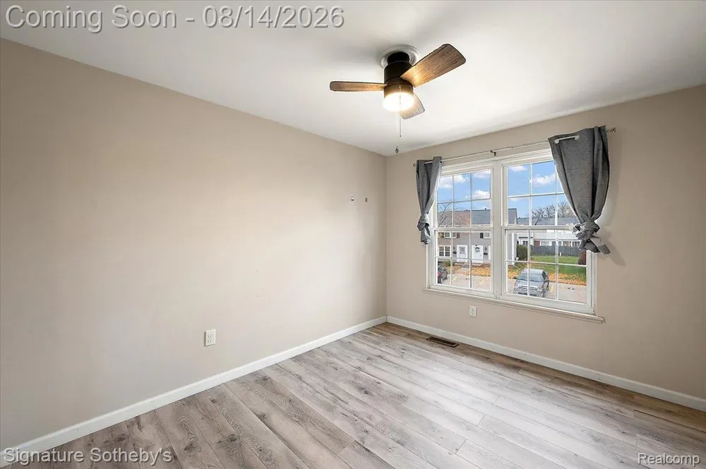 36702 Park Place Drive Sterling Heights City, MI 48310