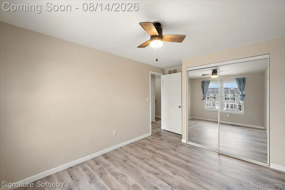 36702 Park Place Drive Sterling Heights City, MI 48310
