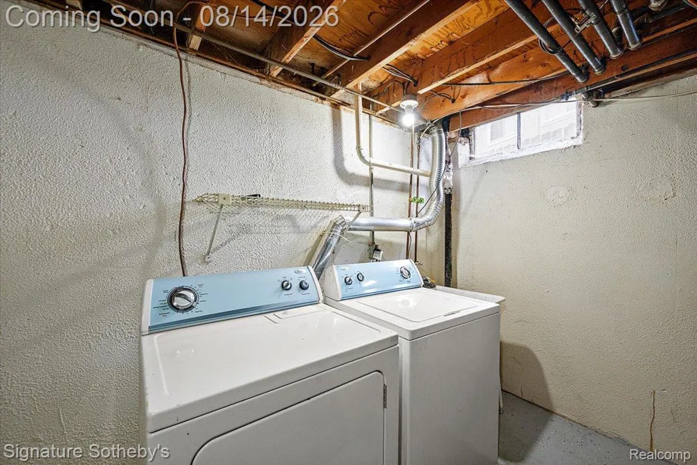 36702 Park Place Drive Sterling Heights City, MI 48310