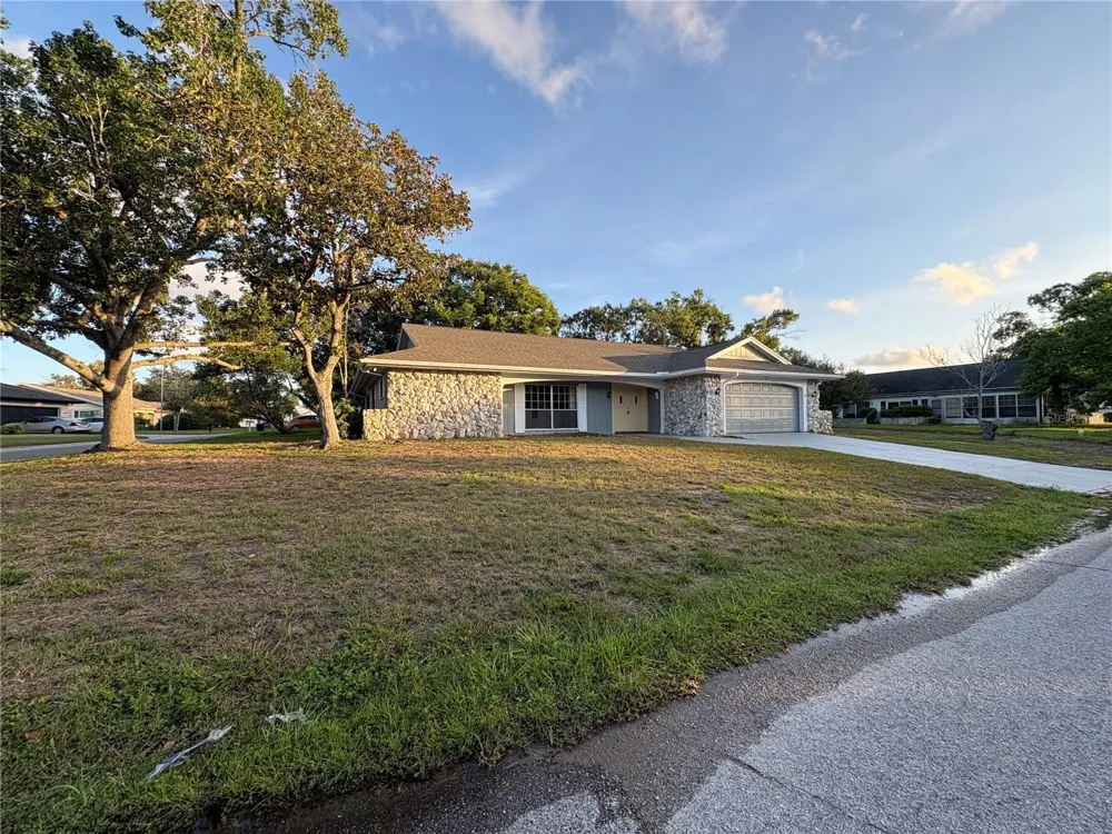 8701 LINCOLNSHIRE DRIVE Hudson, FL 34667
