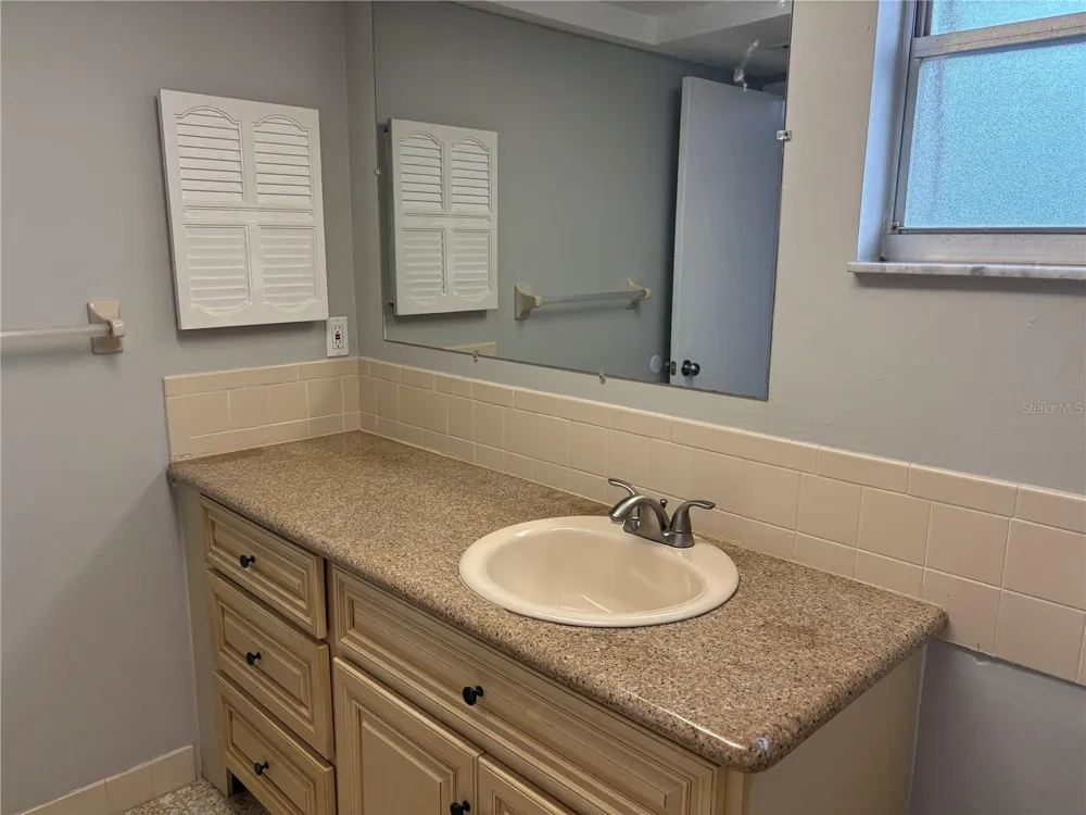 8701 LINCOLNSHIRE DRIVE Hudson, FL 34667