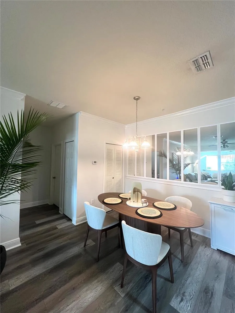 225 SOUTHERN PECAN CIRCLE #205 Winter Garden, FL 34787