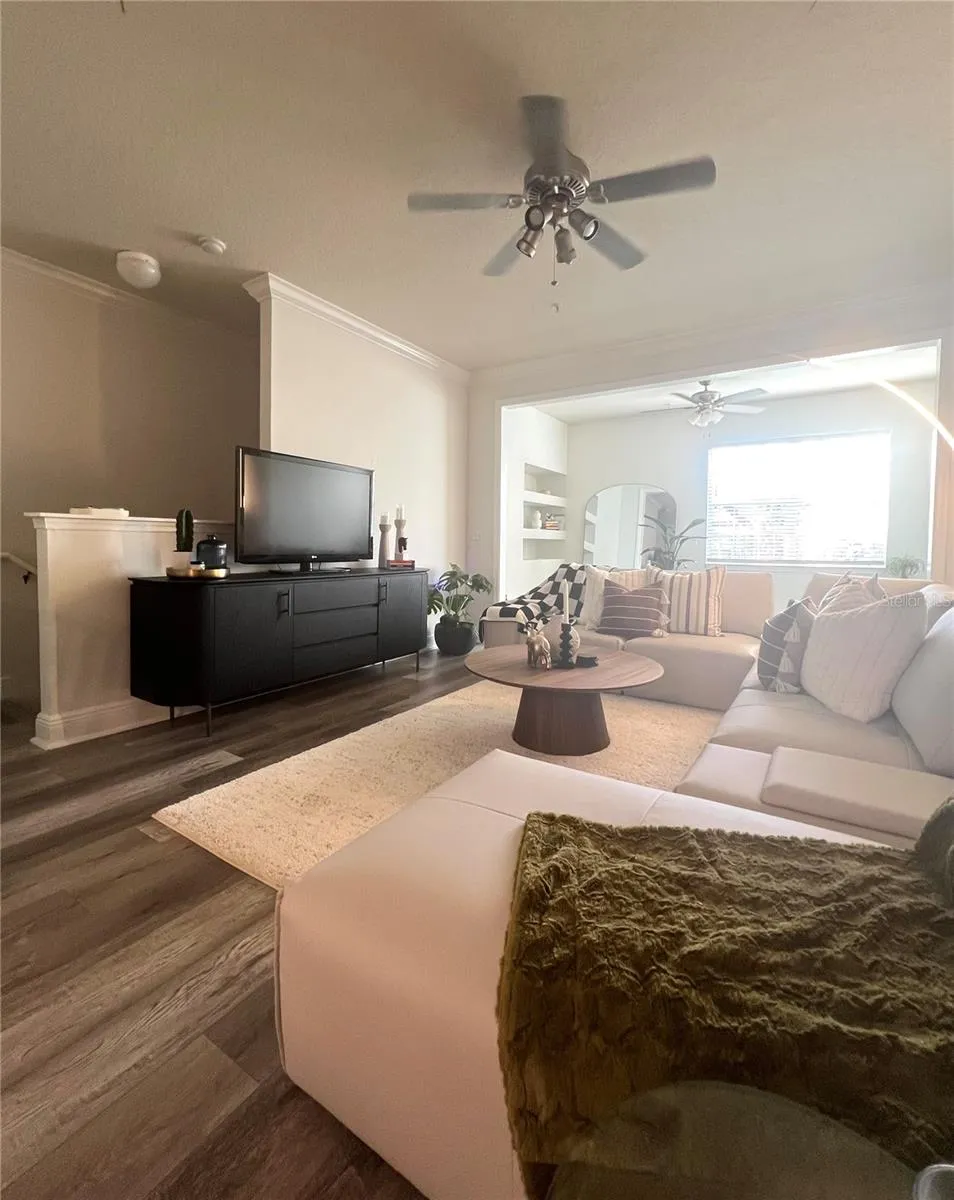 225 SOUTHERN PECAN CIRCLE #205 Winter Garden, FL 34787