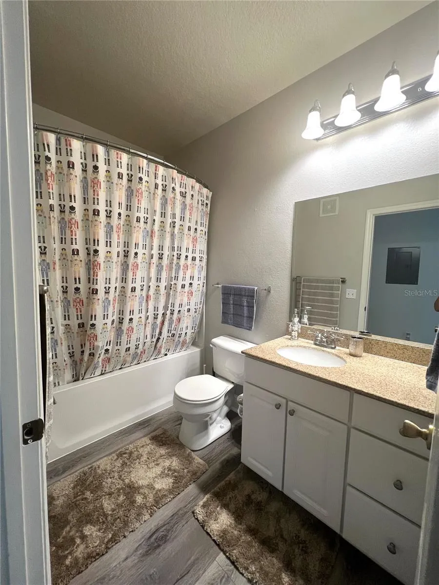 225 SOUTHERN PECAN CIRCLE #205 Winter Garden, FL 34787