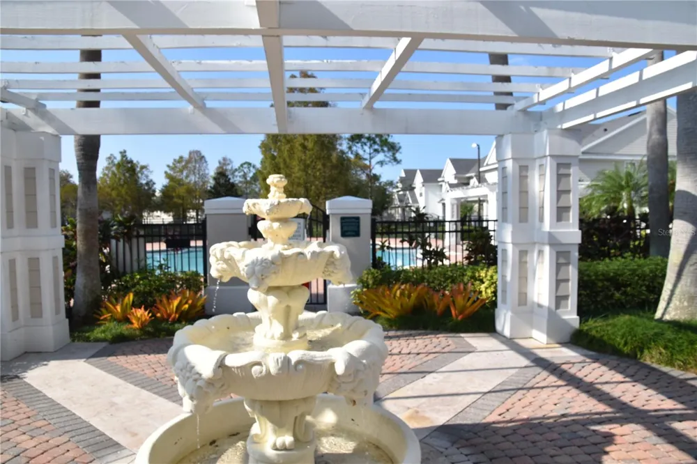 225 SOUTHERN PECAN CIRCLE #205 Winter Garden, FL 34787