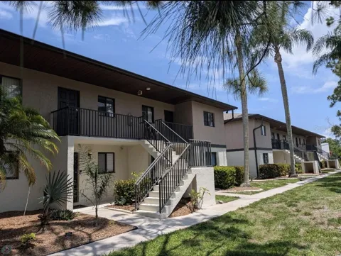 1210 HALL ROAD #208
