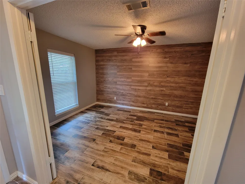 3649 Youpon Street Huntsville, TX 77340