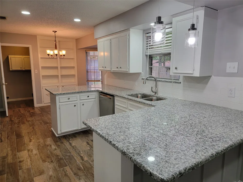 3649 Youpon Street Huntsville, TX 77340