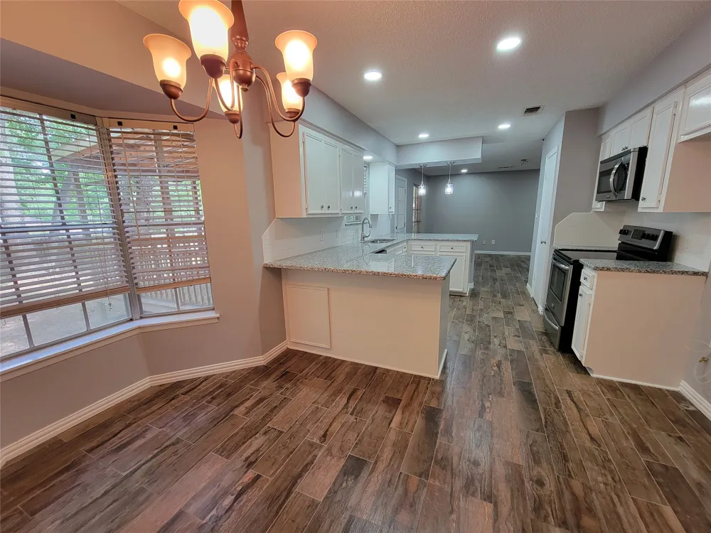 3649 Youpon Street Huntsville, TX 77340