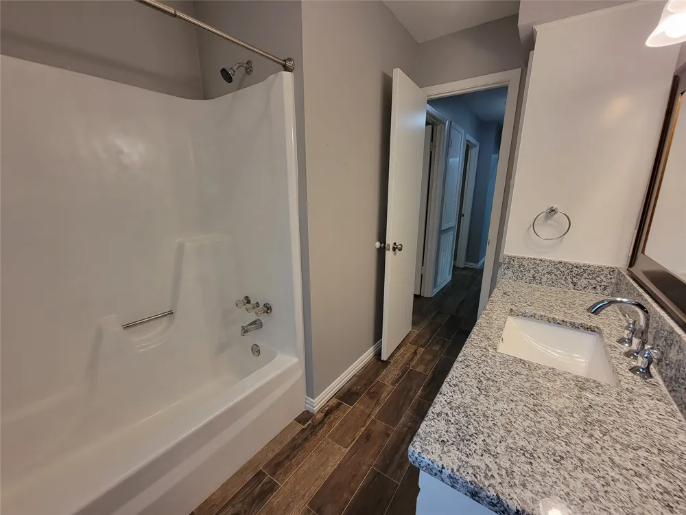 3649 Youpon Street Huntsville, TX 77340