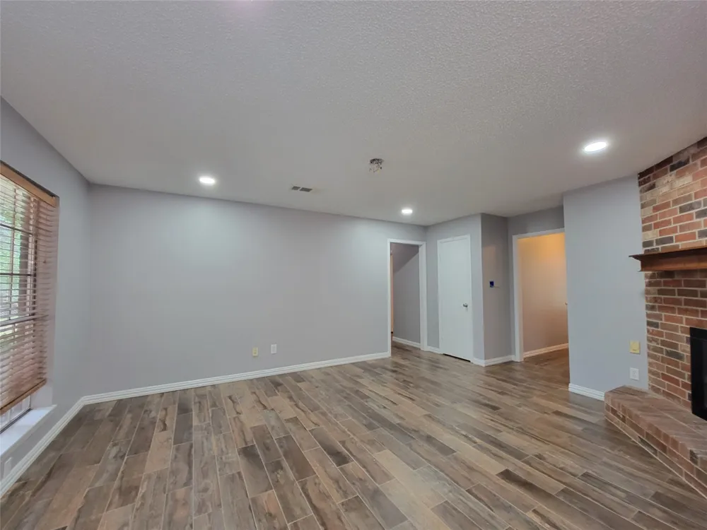 3649 Youpon Street Huntsville, TX 77340