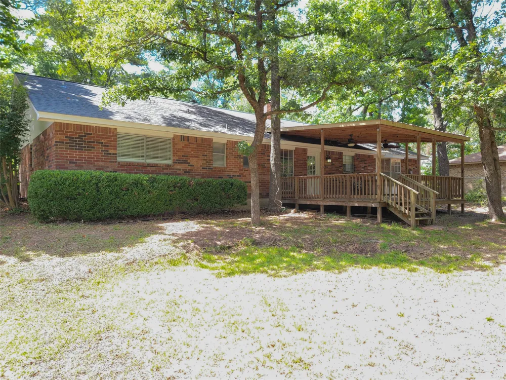 3649 Youpon Street Huntsville, TX 77340