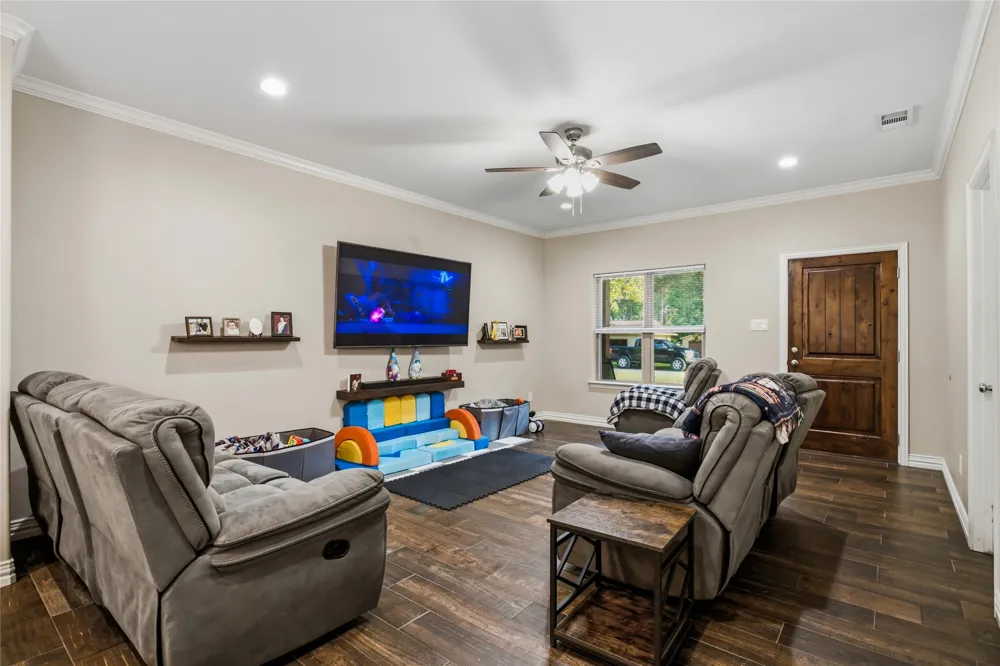 519 W Ford Street Denison, TX 75020