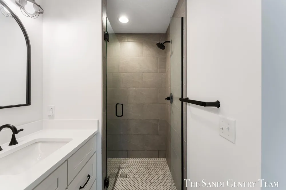 36 W Farr Road Norton Shores, MI 49444
