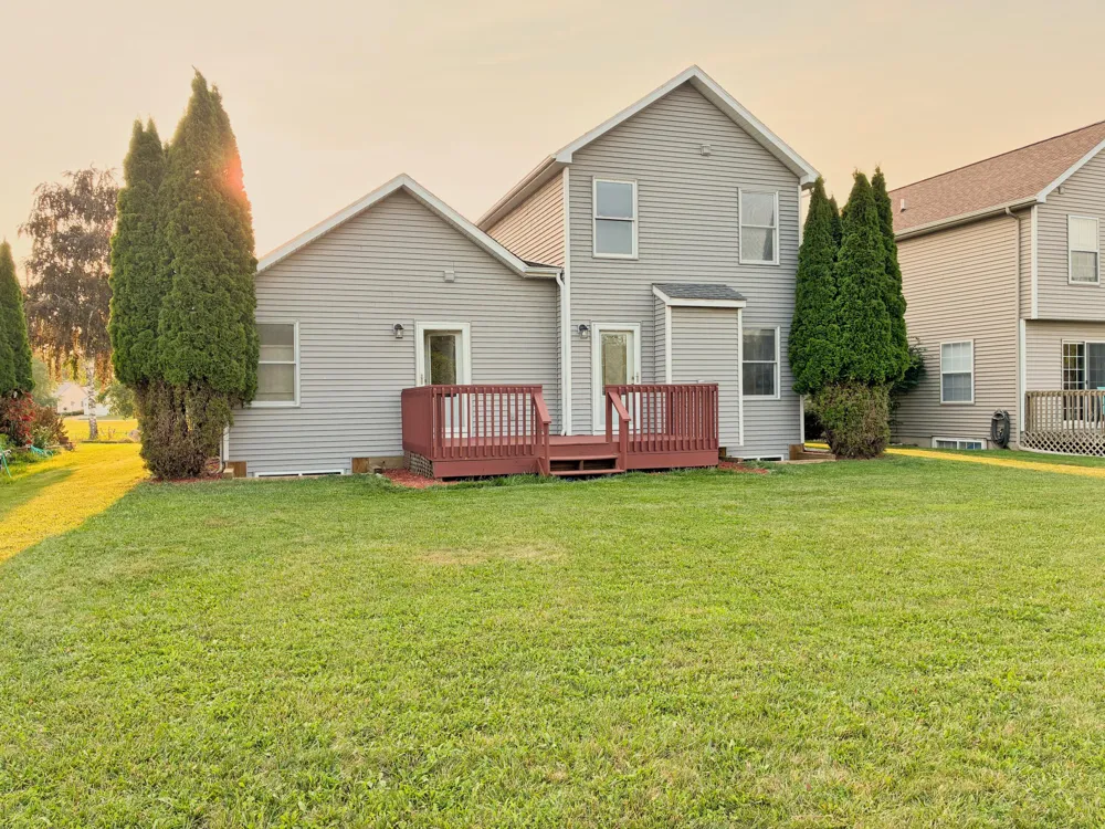 1368 Yarrow Drive Holt, MI 48842