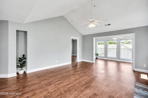 1608 Willoughby Park Court #Unit 8