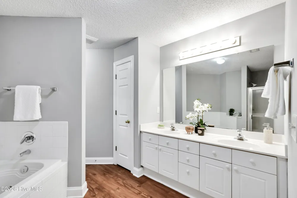 1608 Willoughby Park Court #Unit 8 Wilmington, NC 28412