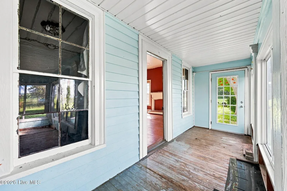 422 Cornwallis Road Teachey, NC 28464