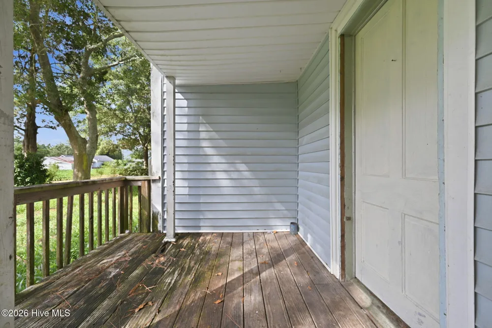 422 Cornwallis Road Teachey, NC 28464