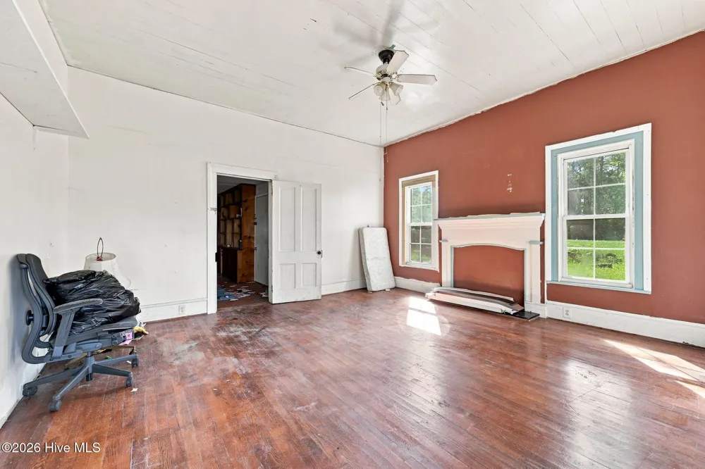 422 Cornwallis Road Teachey, NC 28464