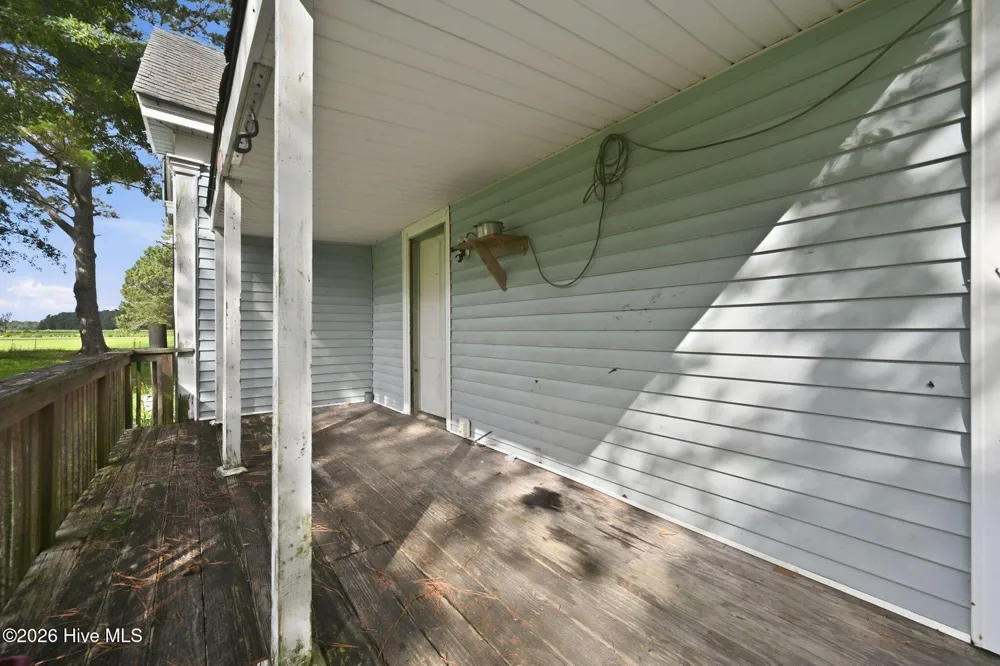 422 Cornwallis Road Teachey, NC 28464