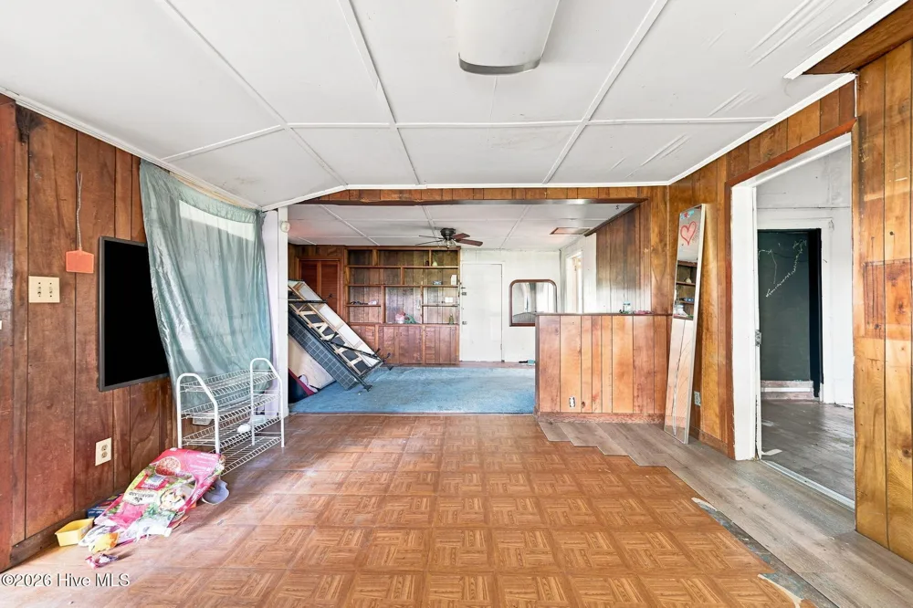 422 Cornwallis Road Teachey, NC 28464