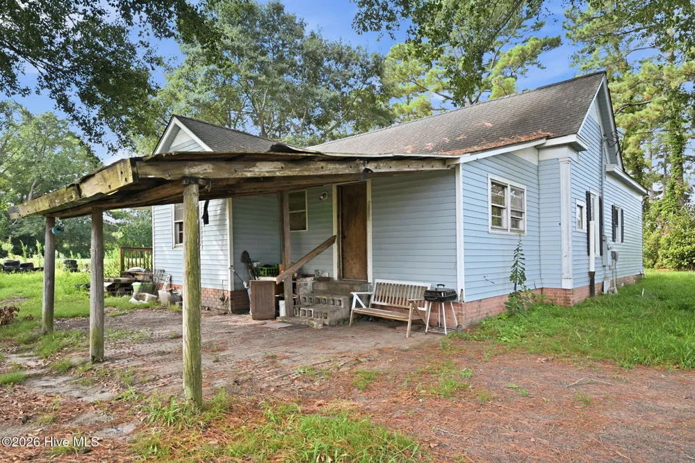 422 Cornwallis Road Teachey, NC 28464