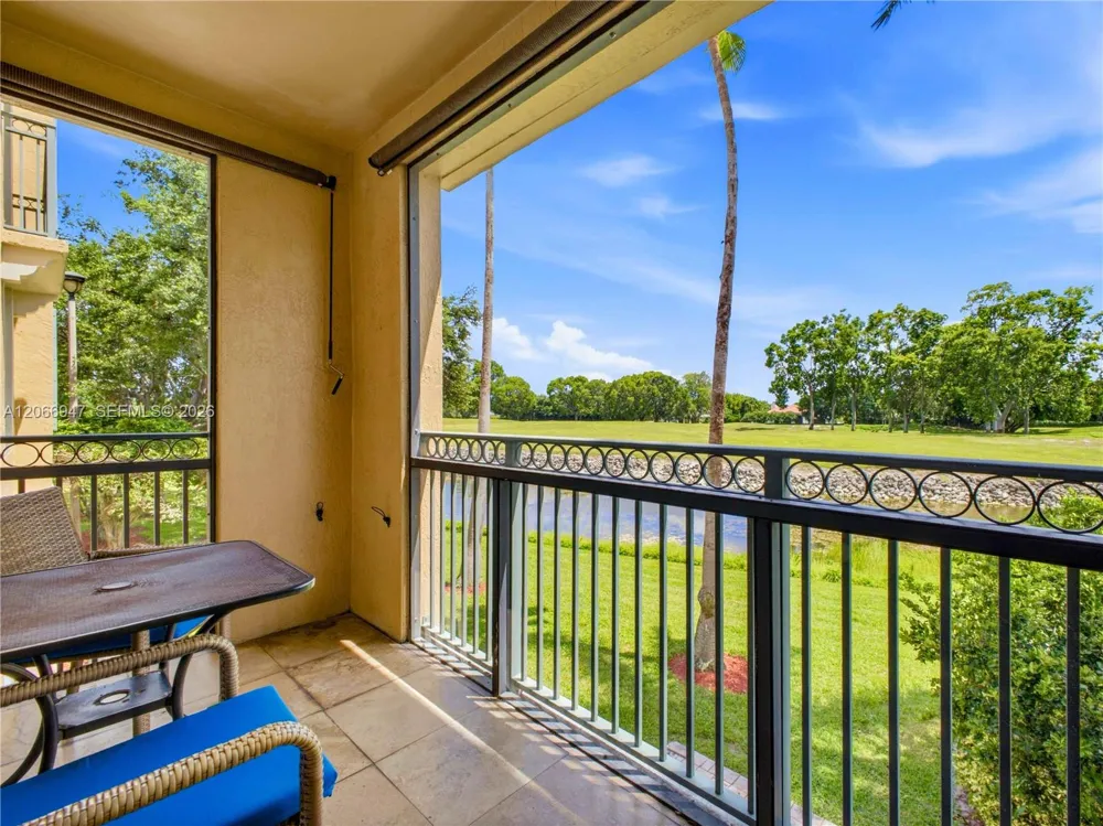 11710 Saint Andrews Pl #202 Wellington, FL 33414