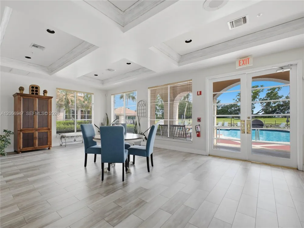 11710 Saint Andrews Pl #202 Wellington, FL 33414