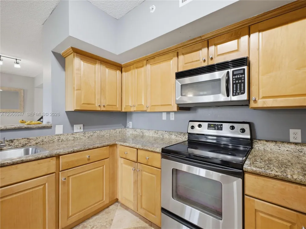 11710 Saint Andrews Pl #202 Wellington, FL 33414
