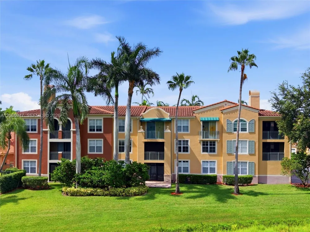 11710 Saint Andrews Pl #202 Wellington, FL 33414