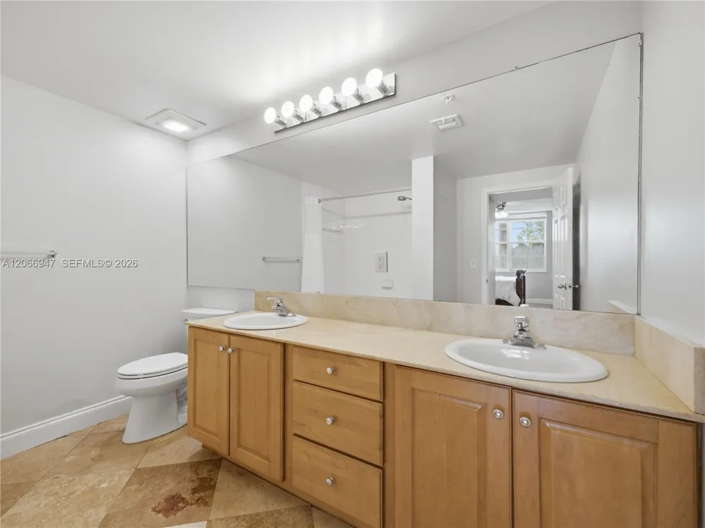 11710 Saint Andrews Pl #202 Wellington, FL 33414