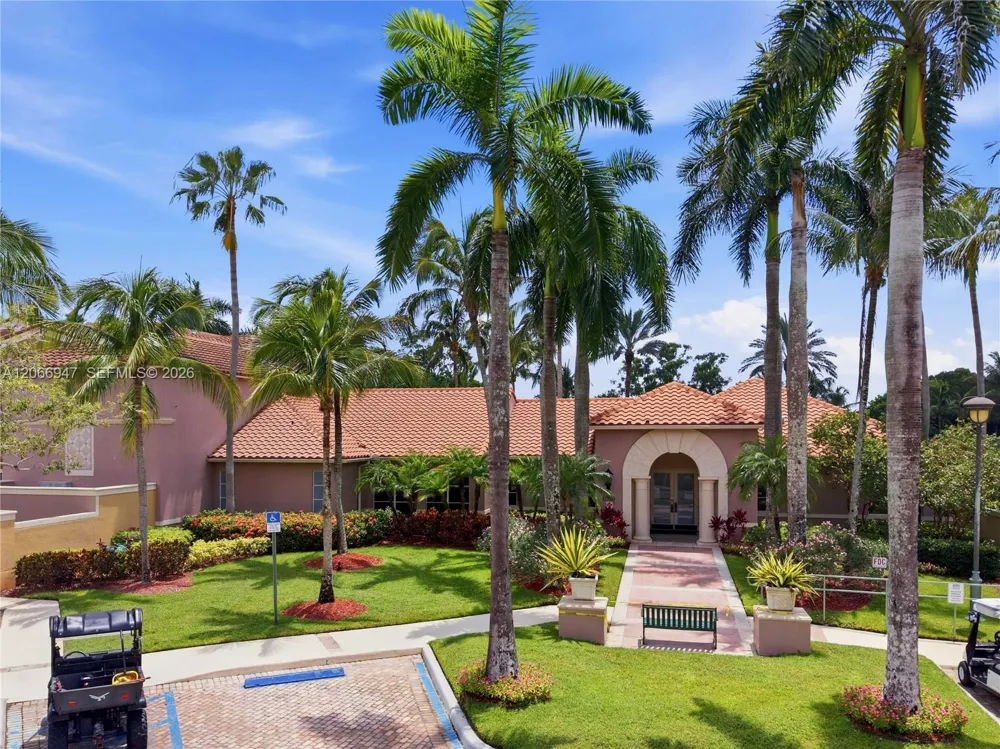 11710 Saint Andrews Pl #202 Wellington, FL 33414