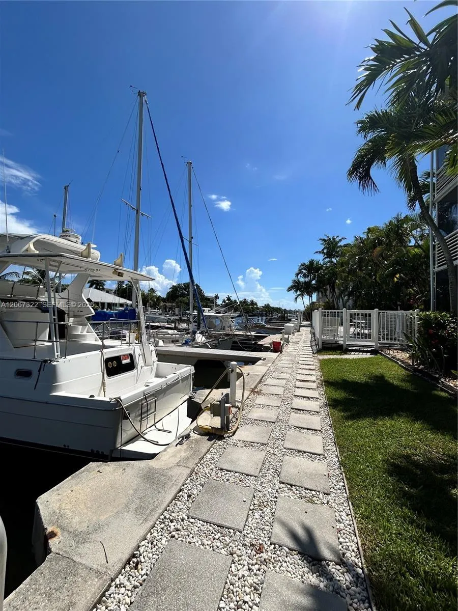 1535 SE 15th St #301 Fort Lauderdale, FL 33316