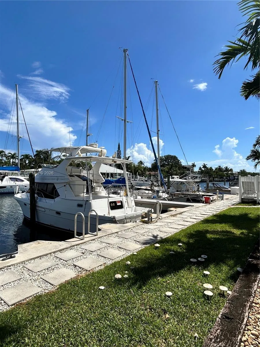 1535 SE 15th St #301 Fort Lauderdale, FL 33316