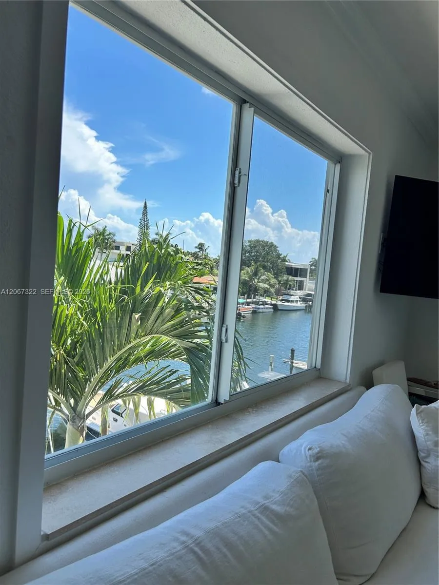 1535 SE 15th St #301 Fort Lauderdale, FL 33316