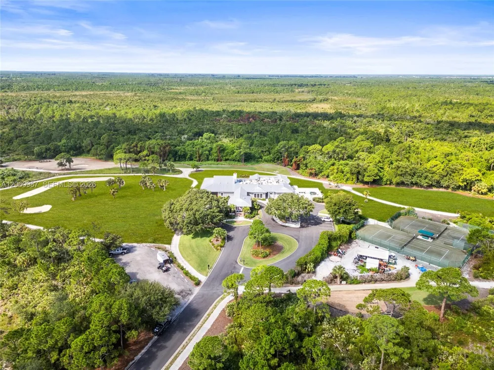 9783 SE Sandpine Lane Hobe Sound, FL 33455