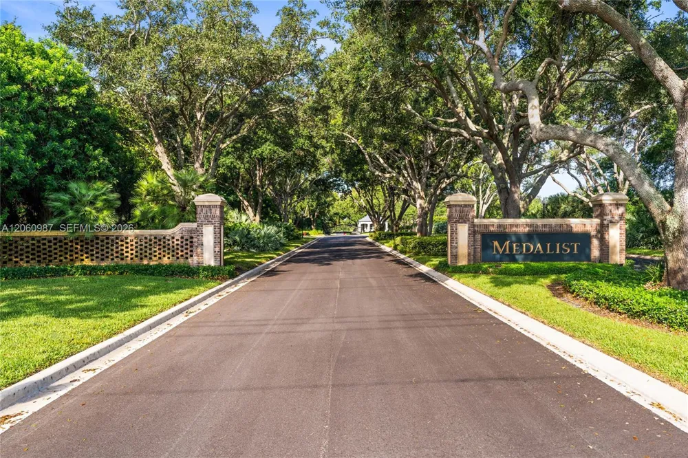 9783 SE Sandpine Lane Hobe Sound, FL 33455