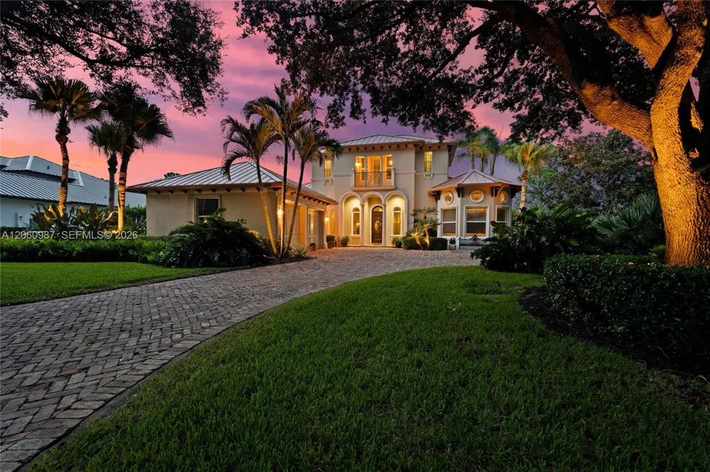 9783 SE Sandpine Lane Hobe Sound, FL 33455