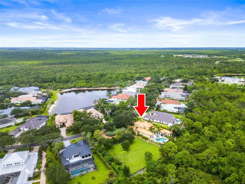 9783 SE Sandpine Lane Hobe Sound, FL 33455