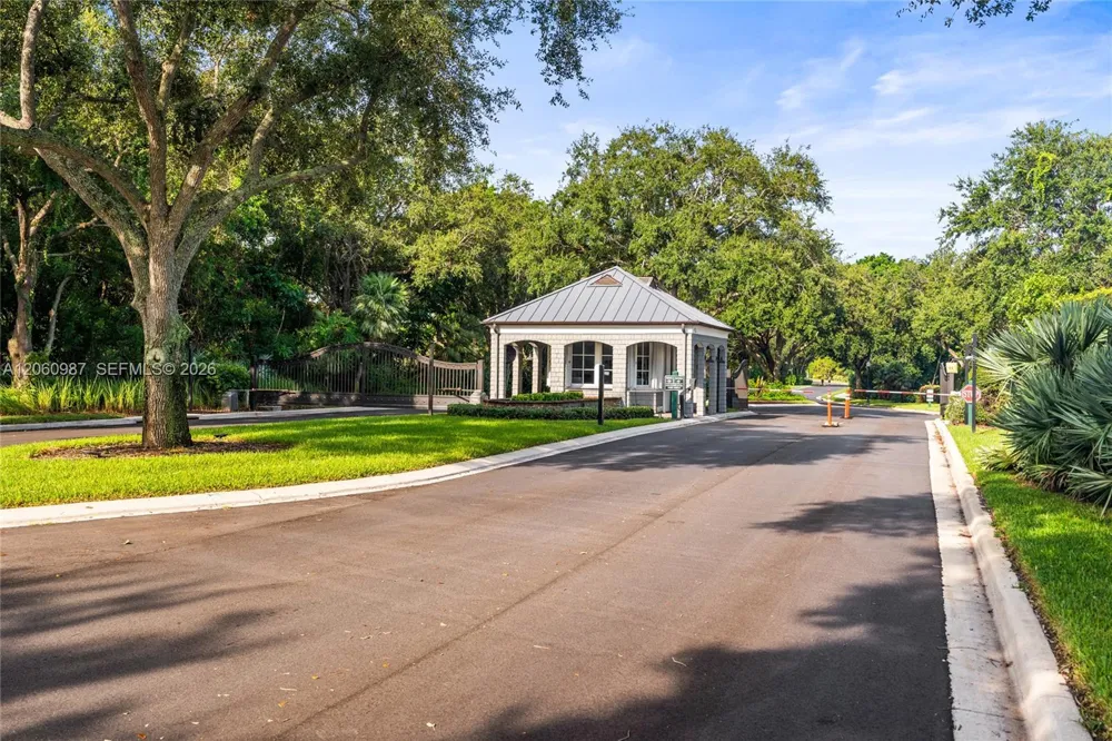 9783 SE Sandpine Lane Hobe Sound, FL 33455