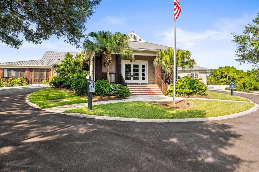 9783 SE Sandpine Lane Hobe Sound, FL 33455