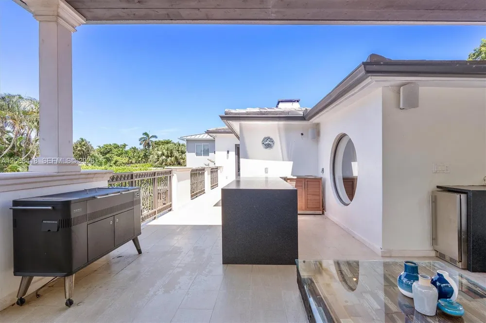 1001 NE 96th St Miami Shores, FL 33138
