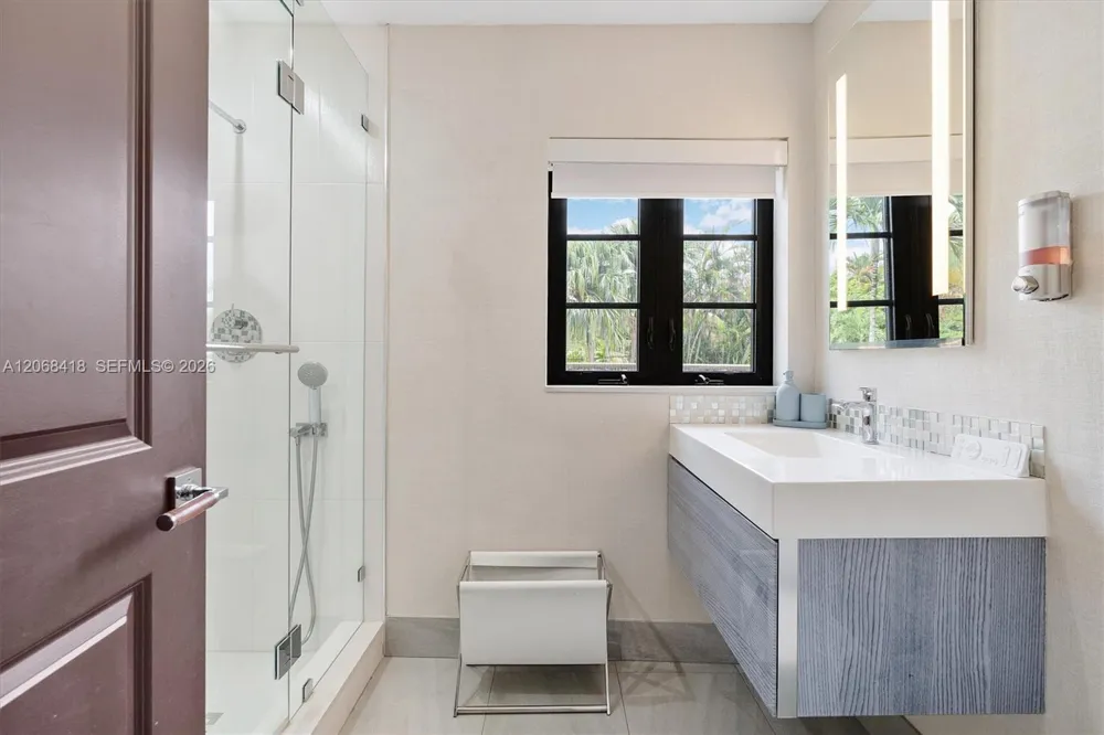 1001 NE 96th St Miami Shores, FL 33138