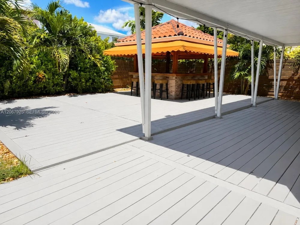 16382 SW 139th Ave Miami, FL 33177