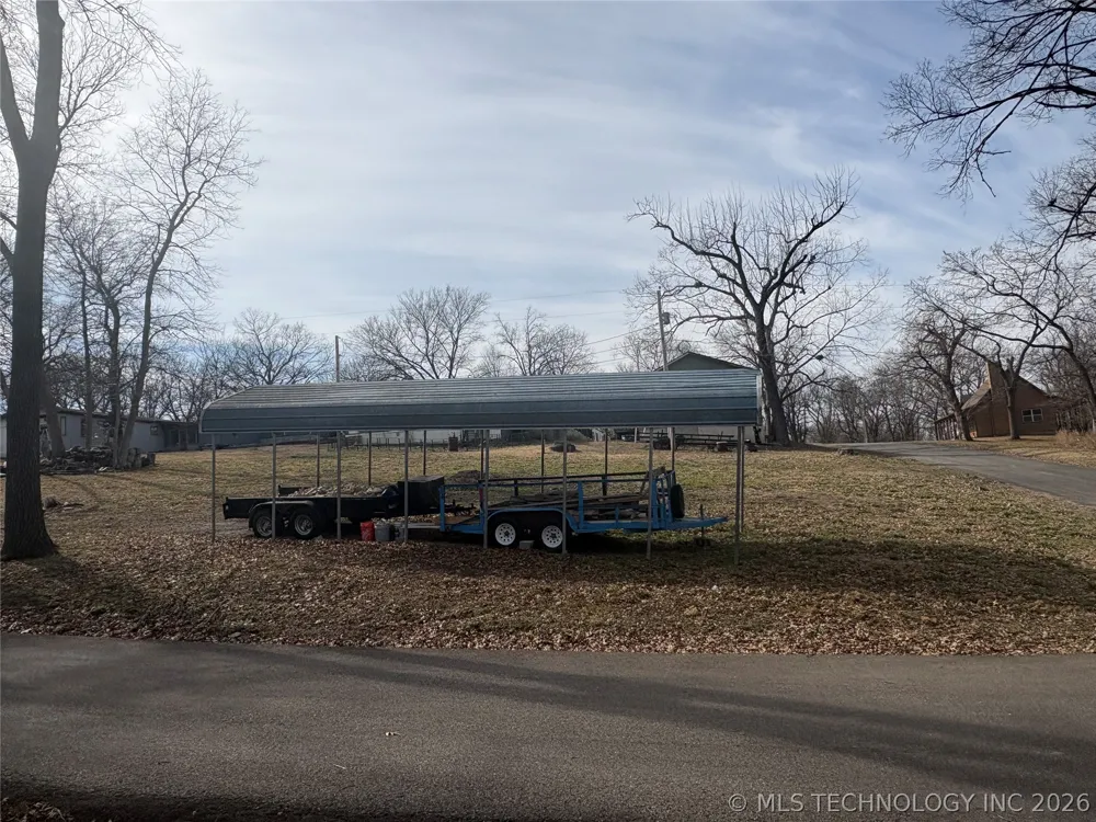 Kansas Drive Afton, OK 74331