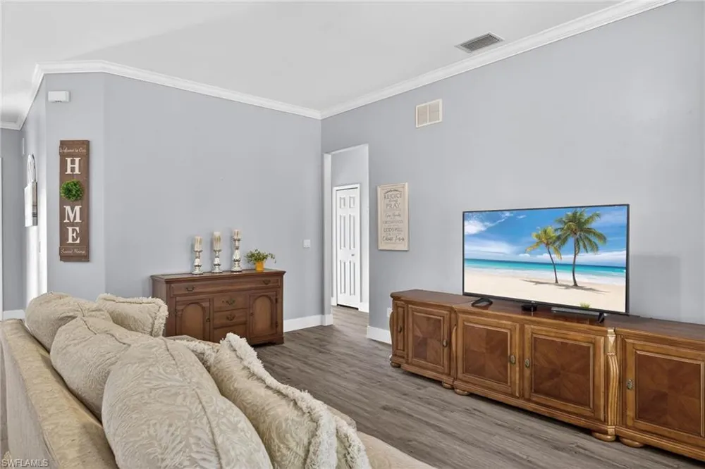 4093 24th Avenue SE Naples, FL 34117